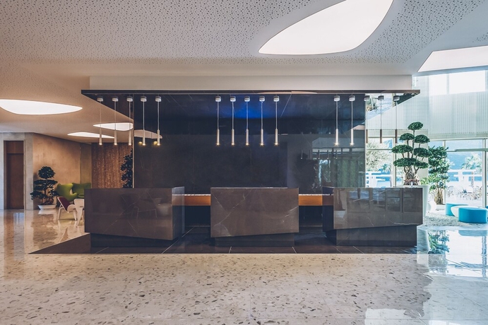 Imagen de los interiores del Hotel Carine Kumbor. Foto 4