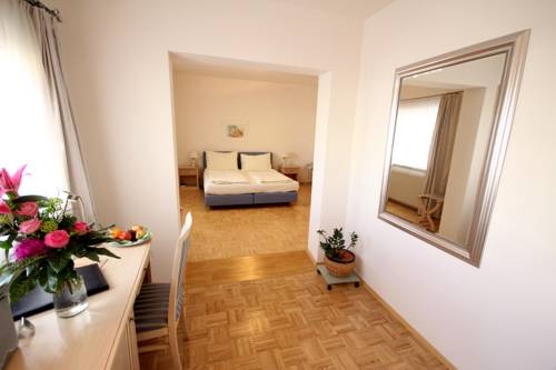 Imagen de la habitación del Hotel Carinthia Stadthotel. Foto 37