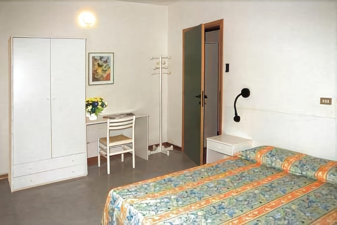 Imagen de la habitación del Hotel Carinzia. Foto 6