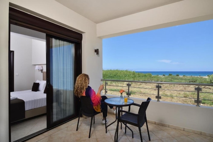 Imagen de la habitación del Hotel Carisa Maleme. Foto 2