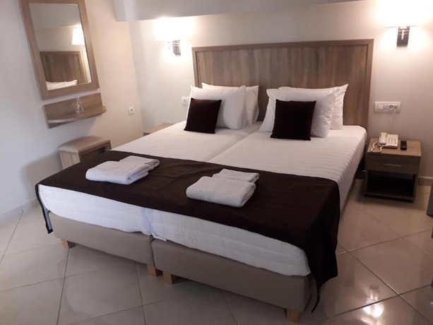 Imagen de la habitación del Hotel Carisa Maleme. Foto 7