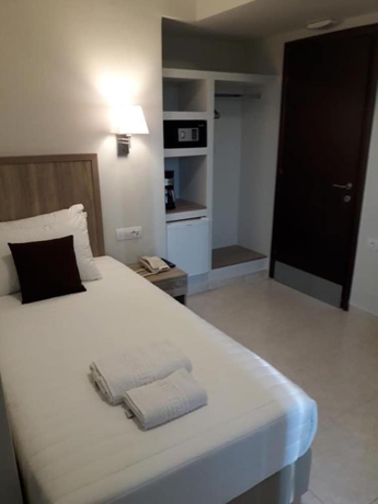 Imagen de la habitación del Hotel Carisa Maleme. Foto 16