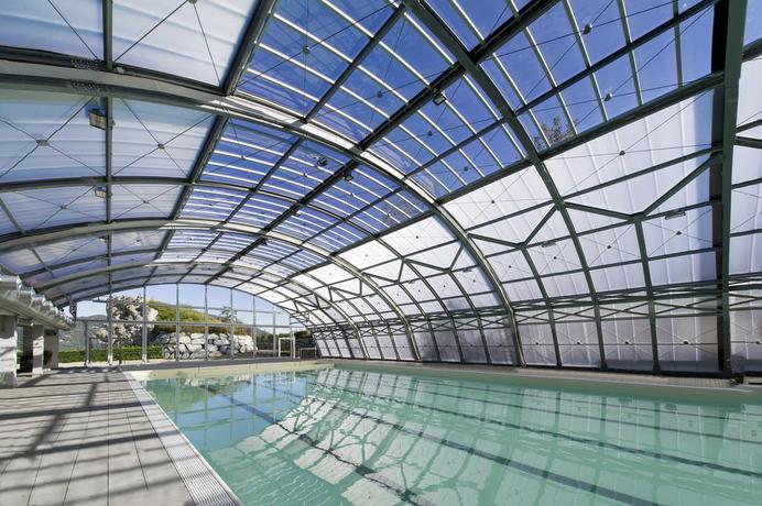 Imagen de la piscina del Hotel Carl & Do Residence. Foto 15