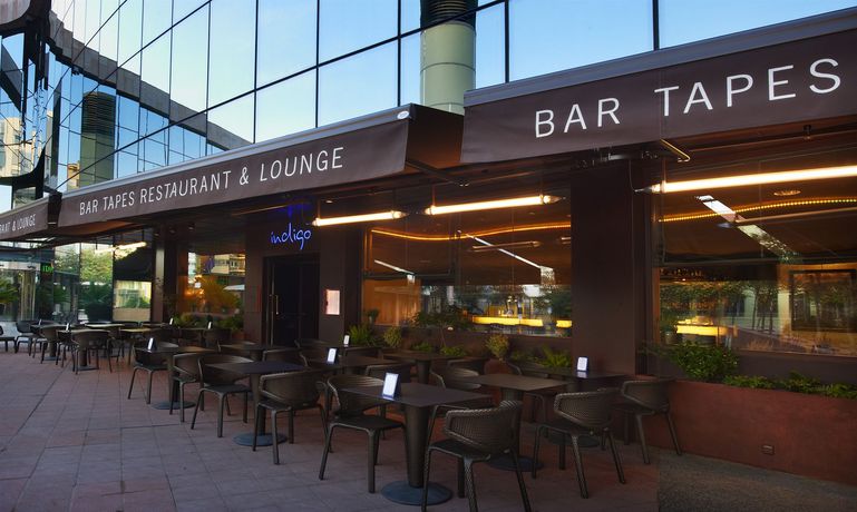 Imagen del bar/restaurante del Hotel Carlemany Girona. Foto 6