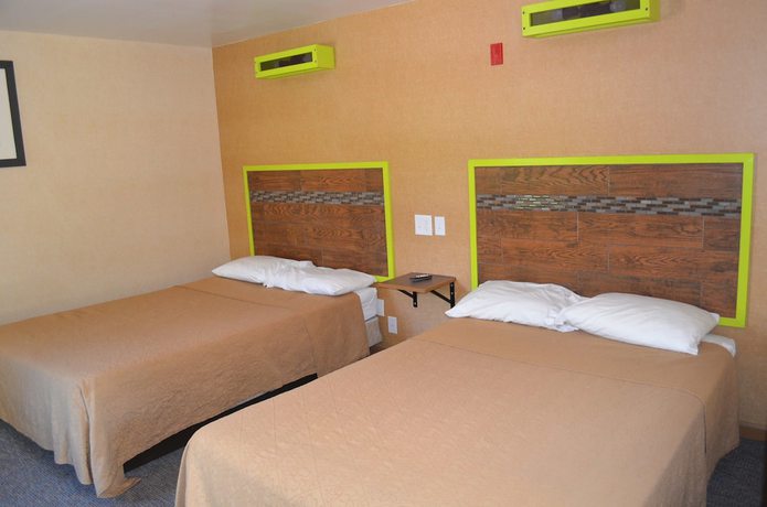 Imagen de la habitación del Hotel Carleton Circle Motel Falmouth. Foto 7