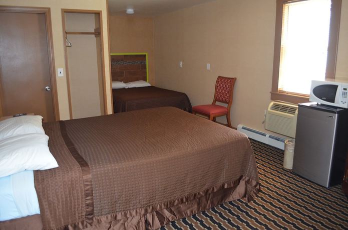 Imagen de los interiores del Hotel Carleton Circle Motel Falmouth. Foto 12