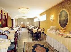 Imagen de los interiores del Hotel Carletto. Foto 8