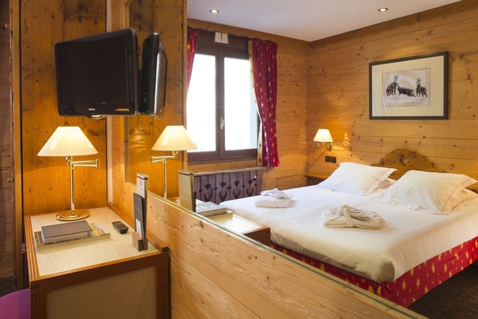 Imagen de la habitación del Hotel Carlina, Les Tollets. Foto 9