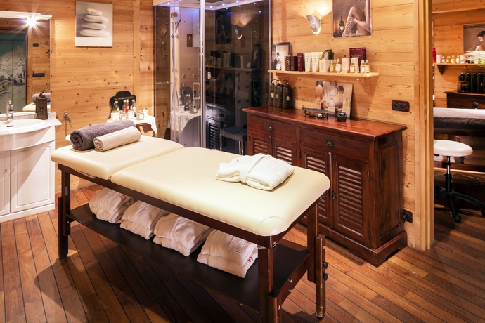 Imagen de los interiores del Hotel Carlina, Les Tollets. Foto 15