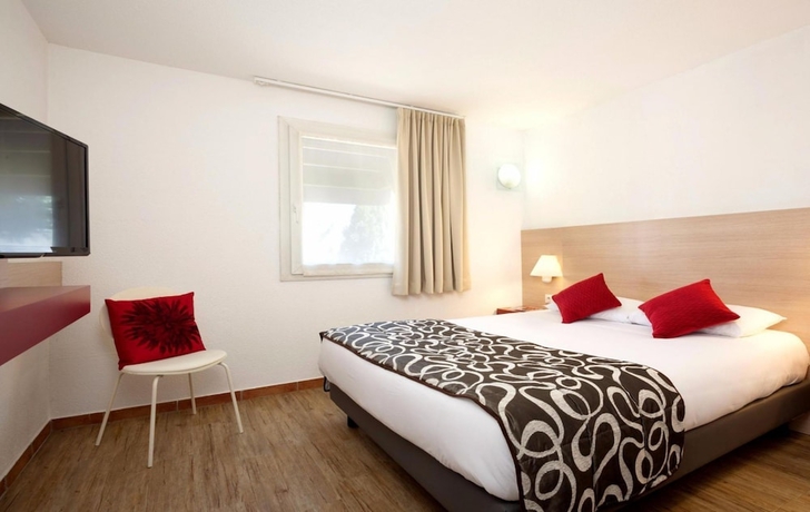 Imagen de la habitación del Hotel Carline, Beaune. Foto 11