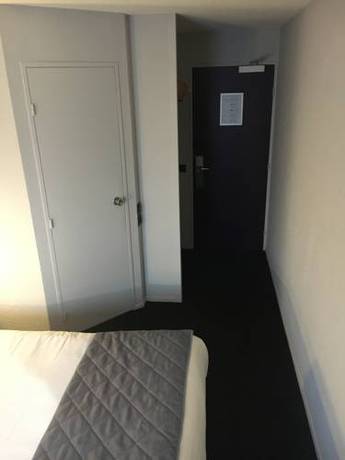 Imagen de la habitación del Hotel Carline, Caen. Foto 10