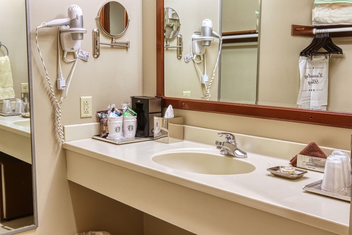 Imagen de la habitación del Hotel Carlisle Inn Walnut Creek, Millersburg. Foto 15