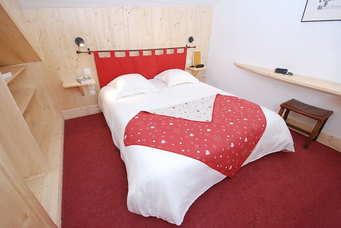 Imagen de la habitación del Hotel Carlit. Foto 11