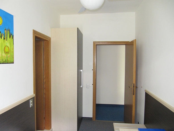Imagen de los interiores del Hotel Carlo. Foto 7