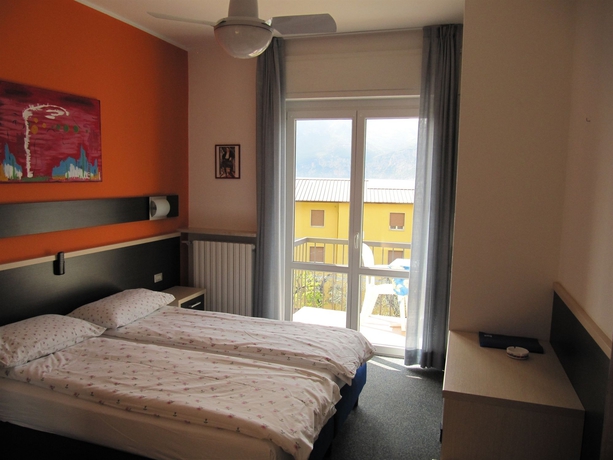 Imagen de la habitación del Hotel Carlo. Foto 5