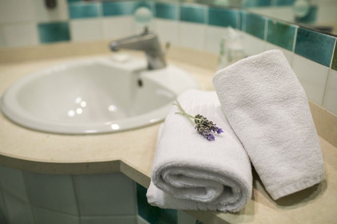 Imagen de la habitación del Hotel Carlo Felice. Foto 15