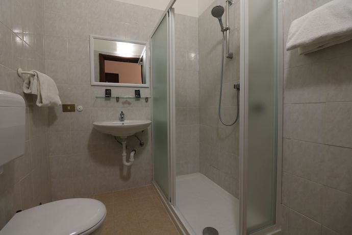 Imagen de la habitación del Hotel Carlo Goldoni. Foto 10