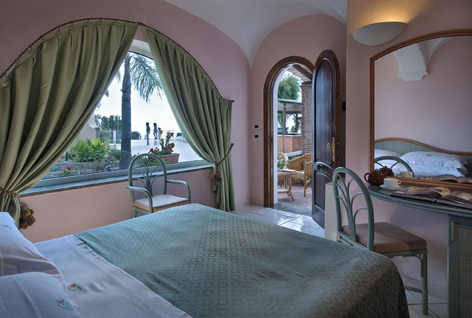 Imagen de la habitación del Hotel Carlo Magno. Foto 6