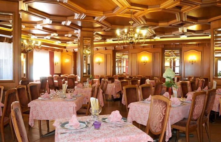 Imagen del bar/restaurante del Hotel Carlone. Foto 9