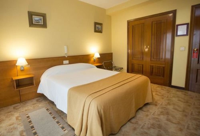 Imagen de la habitación del Hotel Carlos 96. Foto 5