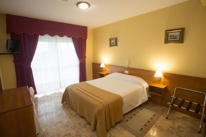 Imagen de la habitación del Hotel Carlos 96. Foto 7