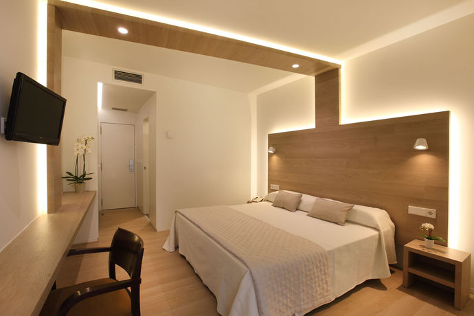 Imagen general del Hotel Carlos I, Benidorm - Playa Poniente. Foto 10