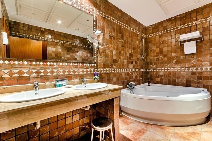 Imagen de la habitación del Hotel Carlos I Toledo. Foto 14