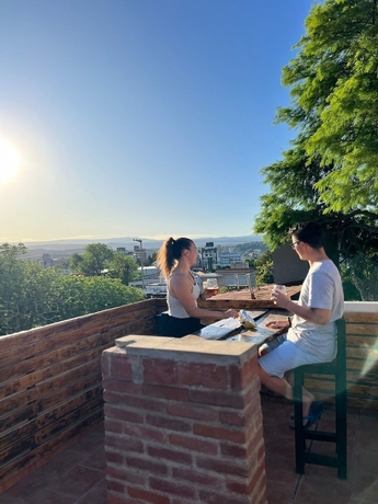 Imagen de los exteriores del Hotel Carlos Paz Lodge. Foto 7