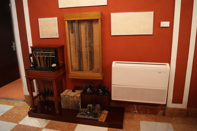 Imagen de los interiores del Hotel Carlos V, Granada. Foto 12