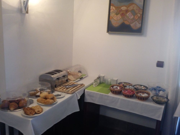 Imagen del bar/restaurante del Hotel Carlos V, Granada. Foto 7