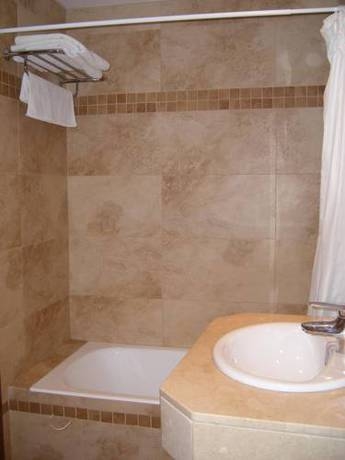 Imagen general del Hotel Carlos V Málaga. Foto 2