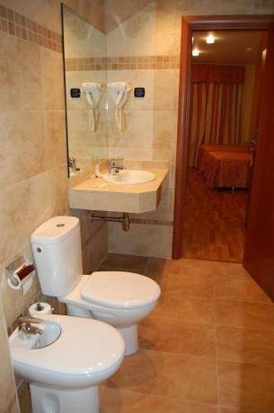 Imagen general del Hotel Carlos V Málaga. Foto 13