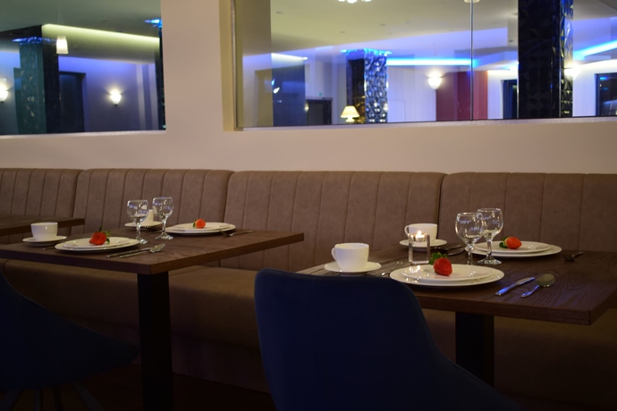 Imagen del bar/restaurante del Hotel Carlsbad INN & apartments. Foto 8