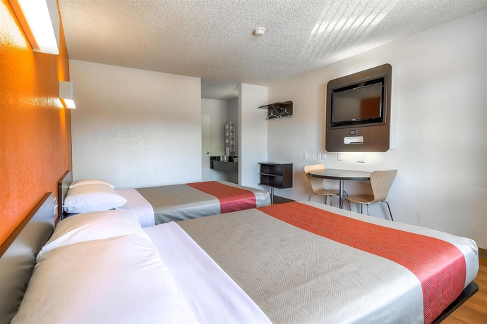 Imagen de la habitación del Hotel Carlsbad Village Inn. Foto 12