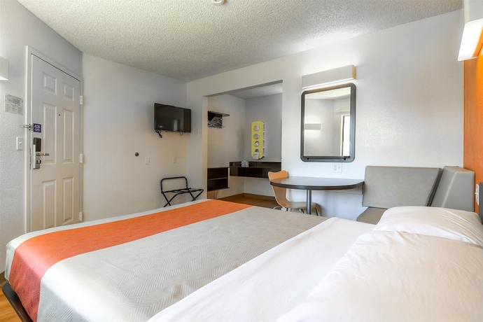 Imagen de la habitación del Hotel Carlsbad Village Inn. Foto 14