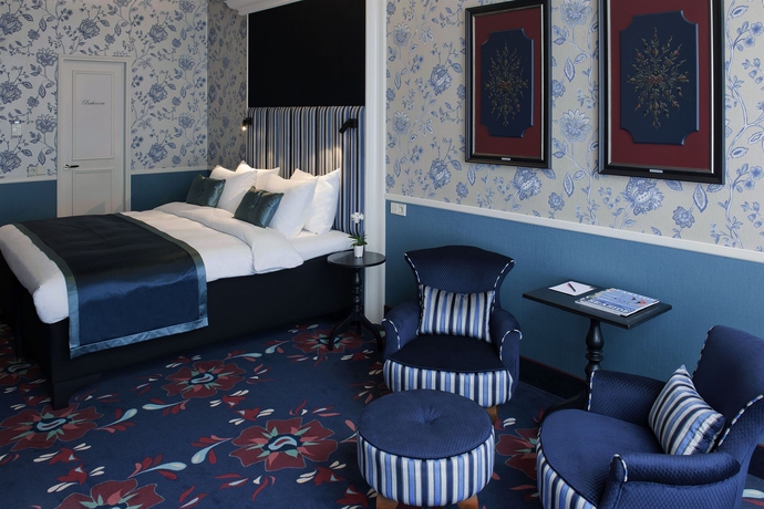 Imagen de los interiores del Hotel Carlton Ambassador. Foto 15