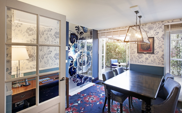 Imagen de la habitación del Hotel Carlton Ambassador. Foto 3