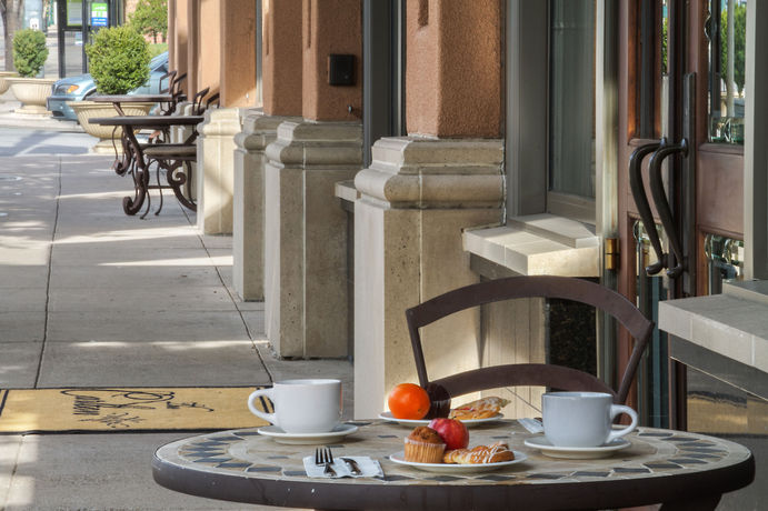 Imagen de los interiores del Hotel Carlton, Atascadero. Foto 12