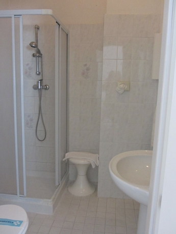 Imagen de la habitación del Hotel Carlton Beach, Marebello. Foto 6