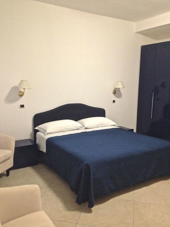 Imagen de la habitación del Hotel Carlton Beach, Marebello. Foto 11