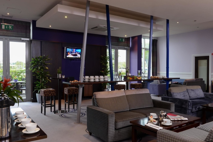 Imagen de los interiores del Hotel Carlton Blanchardstown. Foto 8