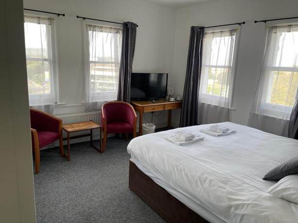 Imagen de la habitación del Hotel Carlton Court. Foto 12