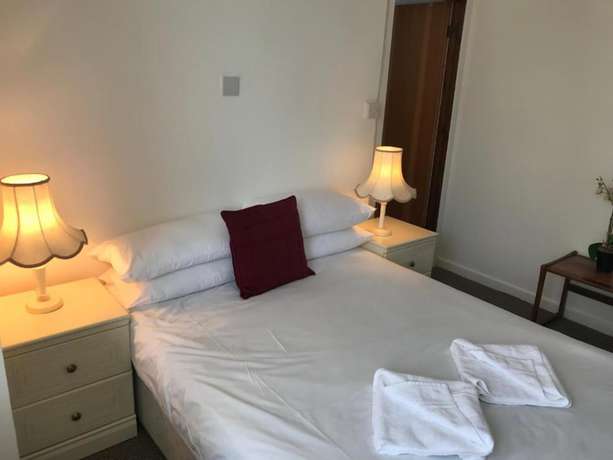 Imagen de la habitación del Hotel Carlton Court. Foto 15
