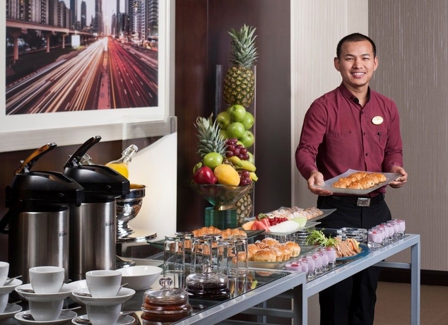 Imagen del bar/restaurante del Hotel Carlton Downtown. Foto 3