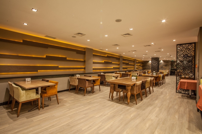 Imagen del bar/restaurante del Hotel Carlton, Estambul. Foto 3