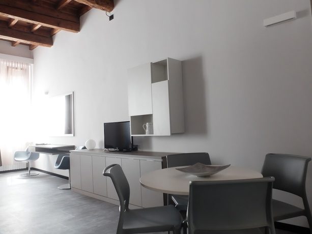 Imagen de la habitación del Hotel Carlton, Ferrara. Foto 5