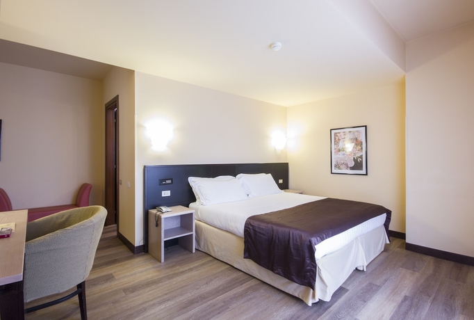 Imagen de la habitación del Hotel Carlton, Ferrara. Foto 13