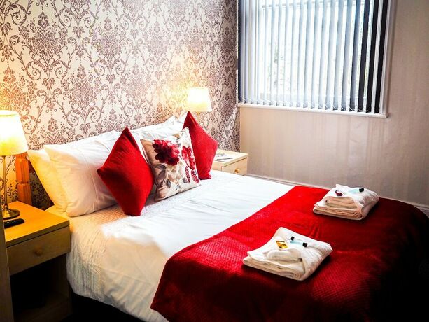 Imagen de la habitación del Hotel Carlton House. Foto 18