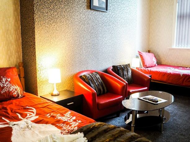 Imagen de la habitación del Hotel Carlton House. Foto 20