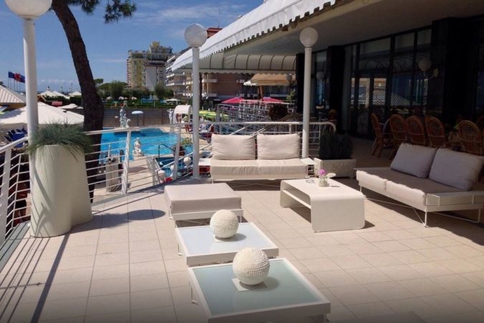 Imagen general del Hotel Carlton, Lido Di Jesolo. Foto 10